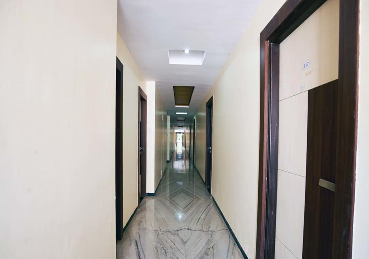 Hotel Three G 쉬르디 외부 사진